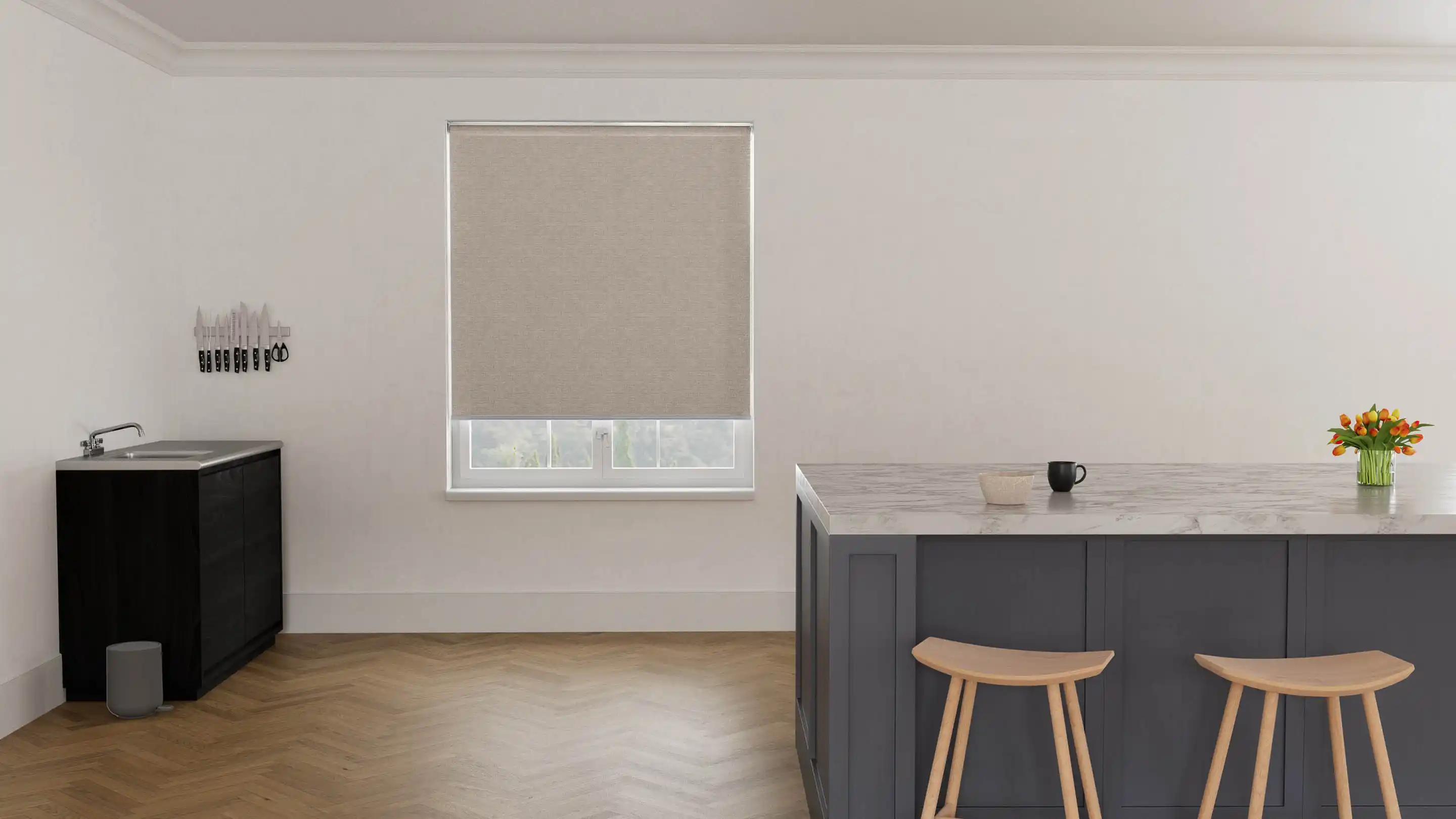 Linesque Light Filtering Roller Blind - Image 4